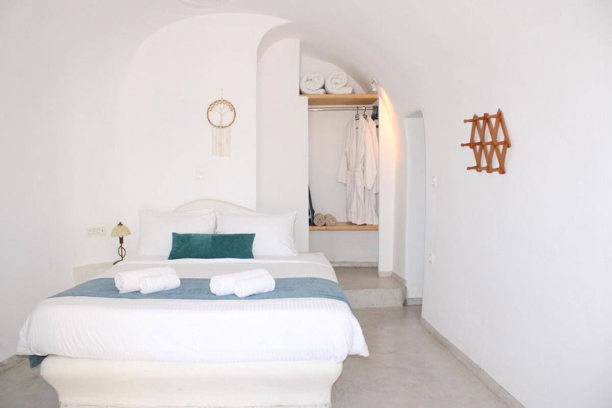 Villa Solasta #1 With Jacuzzi In Santorini Akrotiri  Ngoại thất bức ảnh